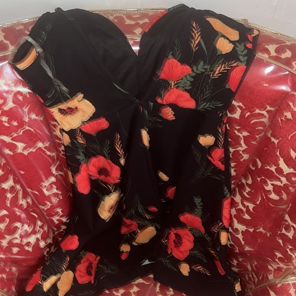 Black floral romper/dress - Picture 2 of 2